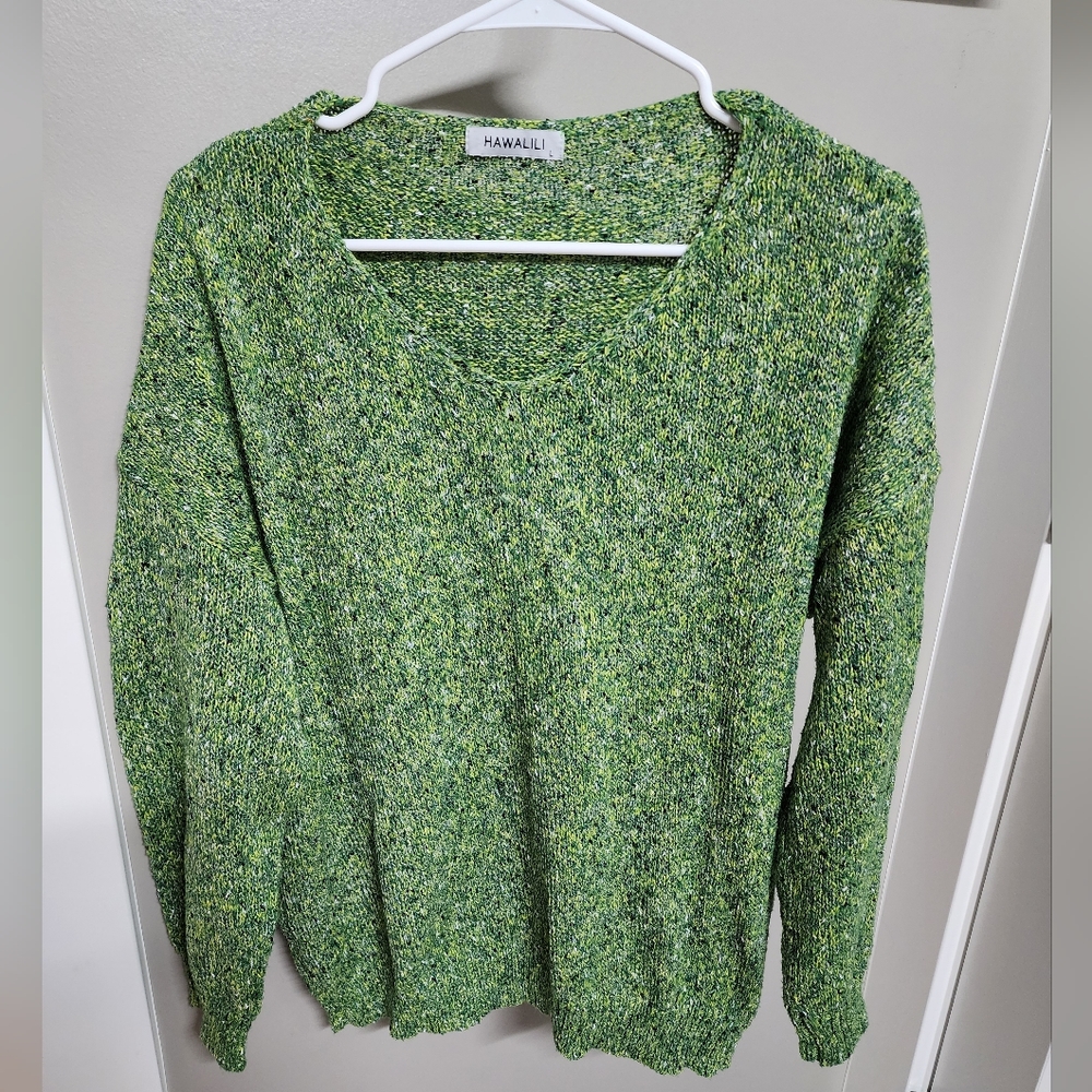 Womens Large V neck Hawalili sweater